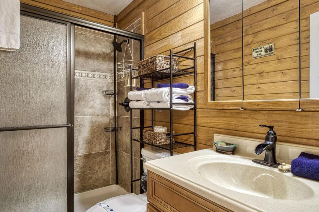 Four Bears Den, Hot Tub, 1089 Of Free Attraction Tickets For Each Paid Day, Dollywood And More Gatlinburg Εξωτερικό φωτογραφία