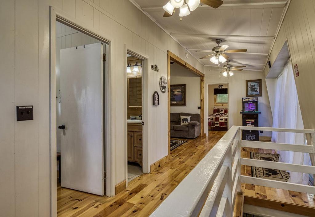Four Bears Den, Hot Tub, 1089 Of Free Attraction Tickets For Each Paid Day, Dollywood And More Gatlinburg Εξωτερικό φωτογραφία