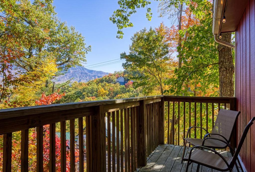 Four Bears Den, Hot Tub, 1089 Of Free Attraction Tickets For Each Paid Day, Dollywood And More Gatlinburg Εξωτερικό φωτογραφία