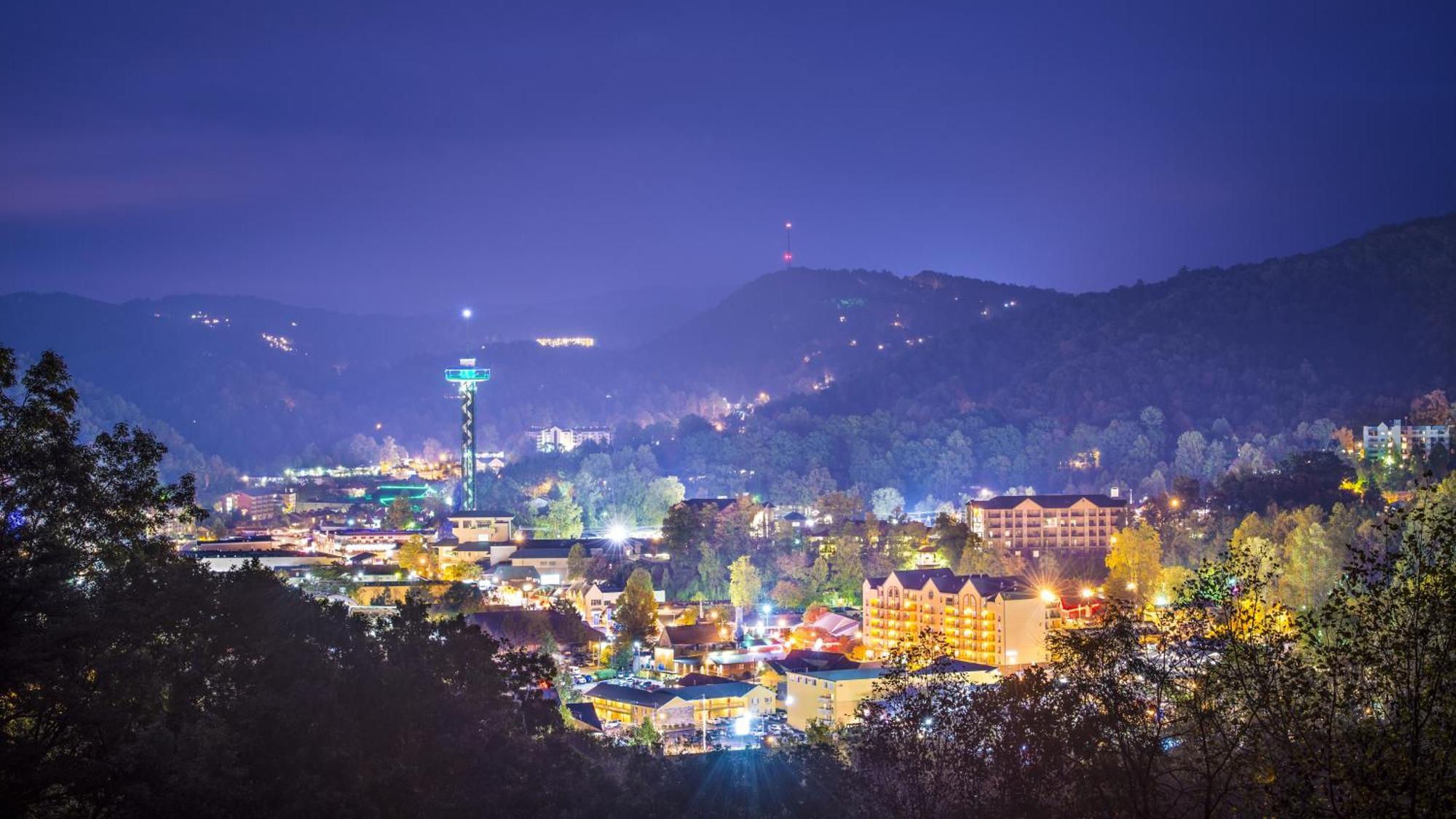 Four Bears Den, Hot Tub, 1089 Of Free Attraction Tickets For Each Paid Day, Dollywood And More Gatlinburg Εξωτερικό φωτογραφία